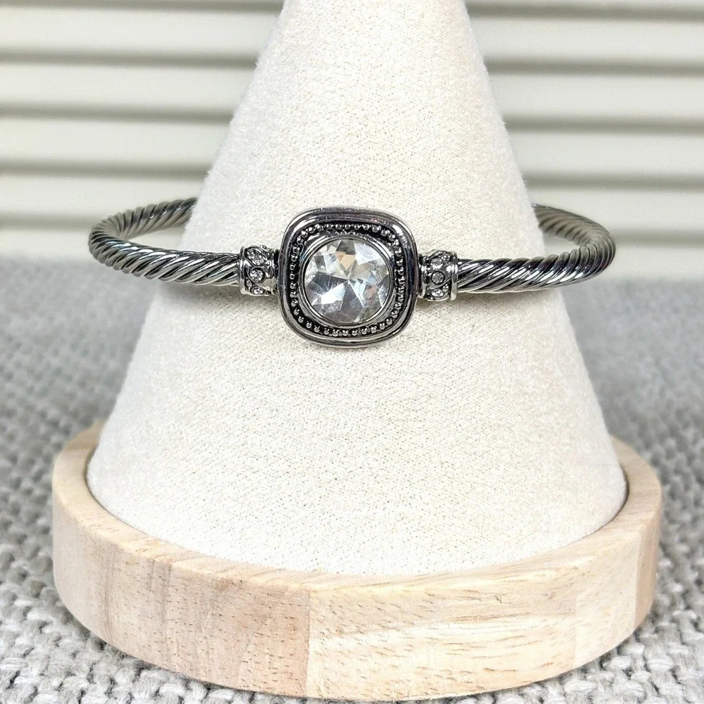 Classic Silver Tone Cable Twist Crystal Station Cuff Bracelet Statement Jewelry‎
